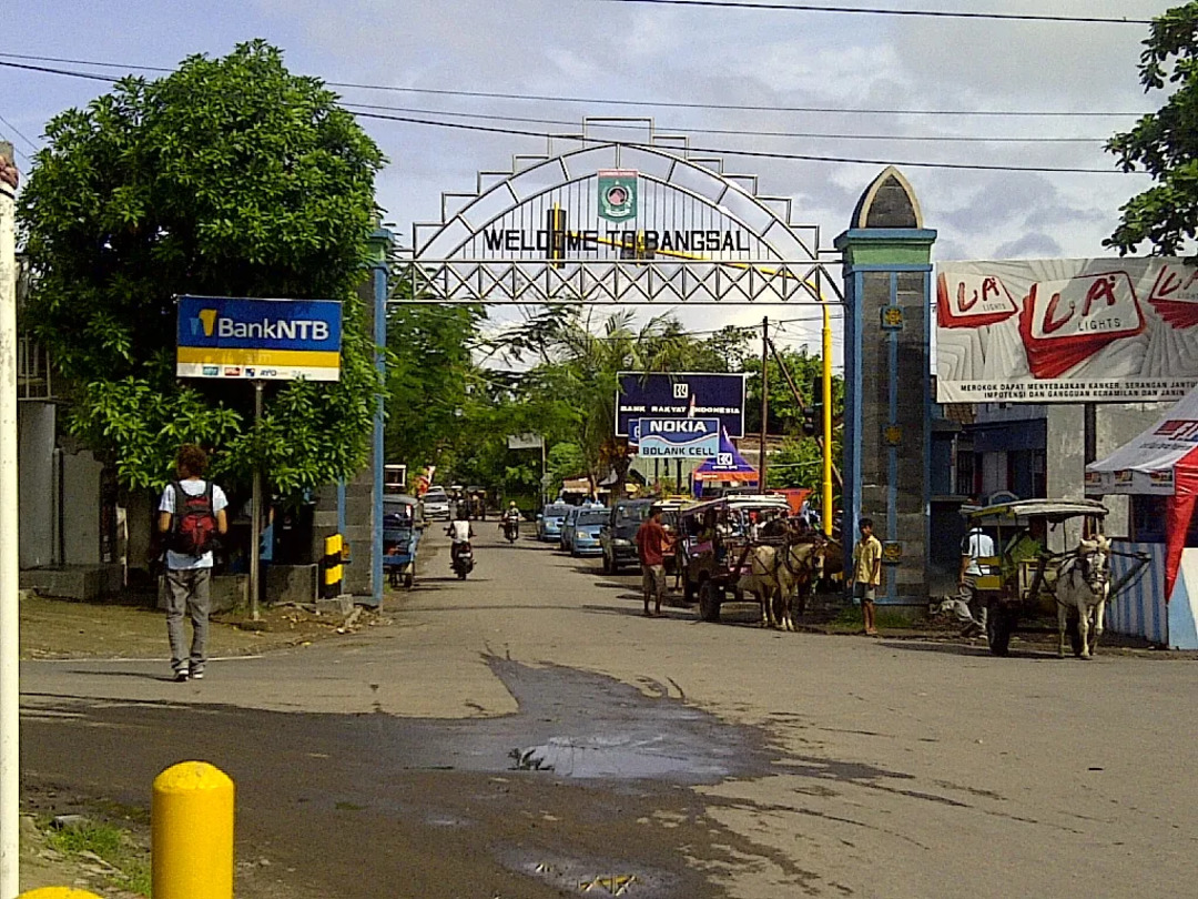 Lombok Transfer from Bangsal Harbour with Avanza - 