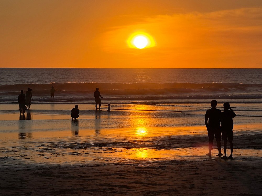 Seminyak Beach Getaway & Motel Mexicola Dining Experience - 