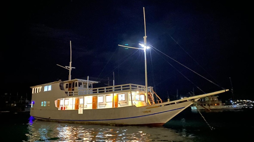 Open Trip 3D2N by Umami Superior Phinisi - 