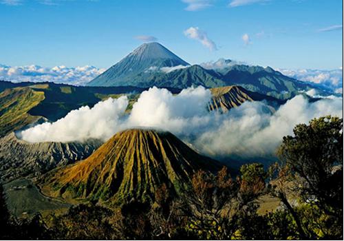 Borobudur and Mt Bromo 2 Days - 