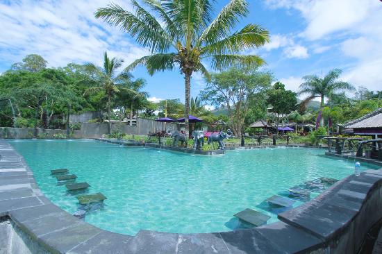 Trekking and Bathing at Hot Spring Pool - 